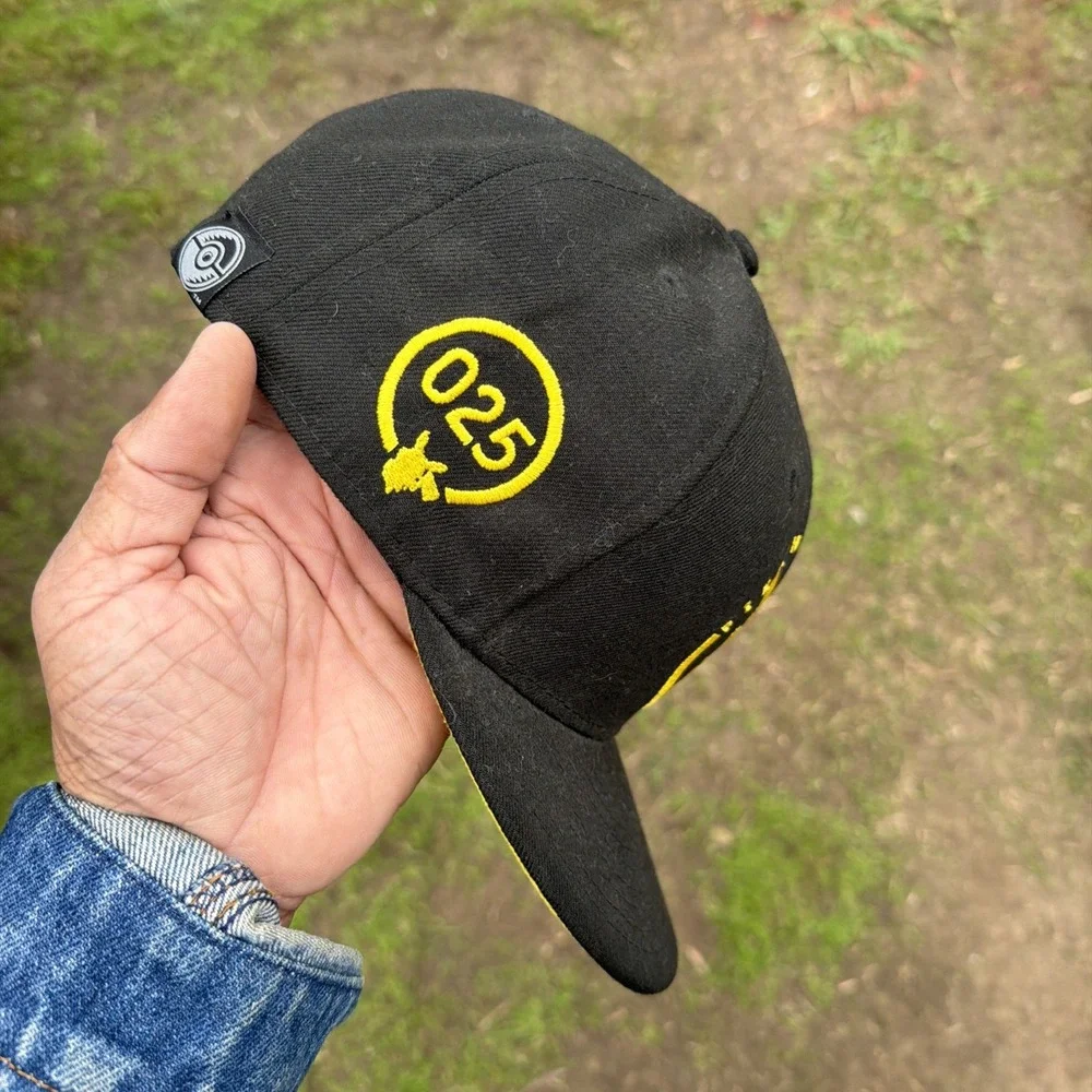 RARE 2016 Pokemon Silhouette Sync Collection Pikachu New Era 9fifty Snapback Hat